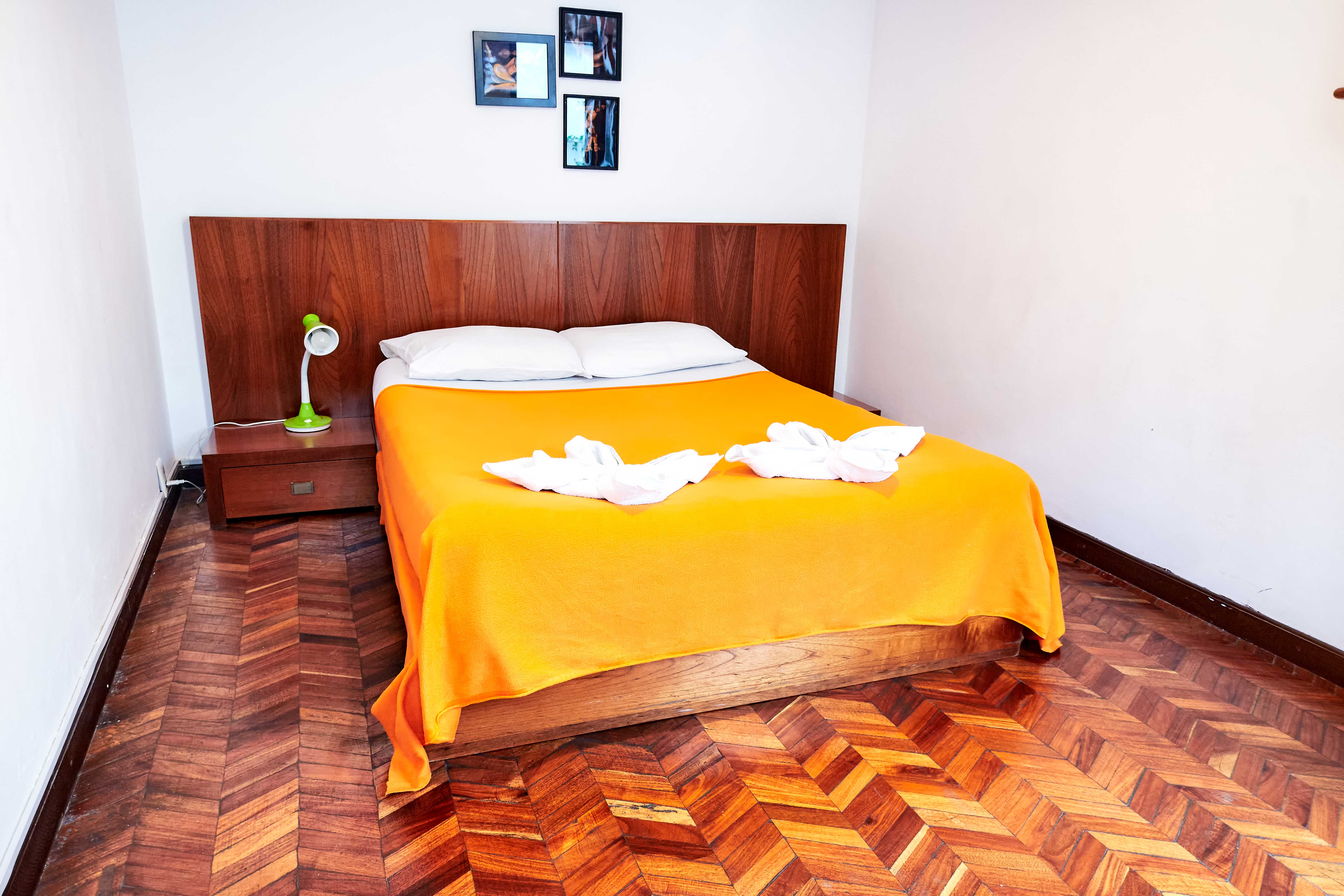 Habitación Matrimonial Pequeña